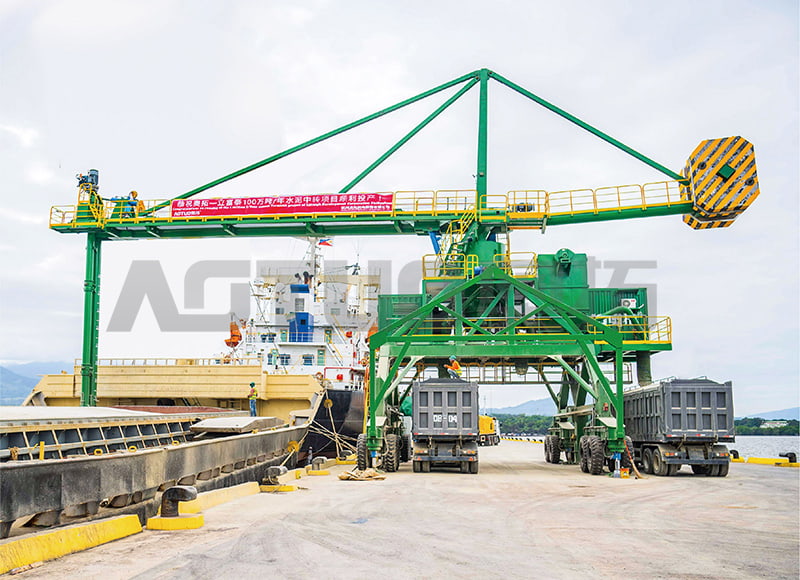 1000-70000 DWT 200-1500t/j Tayar Mudah Alih Skru Pemuat Kapal